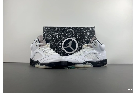 Retro DD0587-110 Jordan DD0587-110 and "White Black"  5  0518